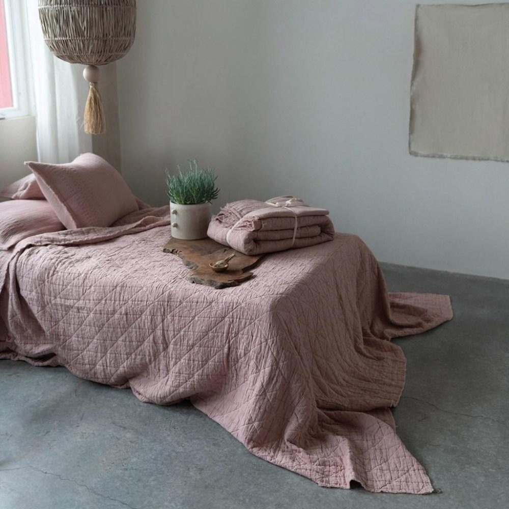 King Desert Rose Cotton Stitched Bed Cover w/ 2 St